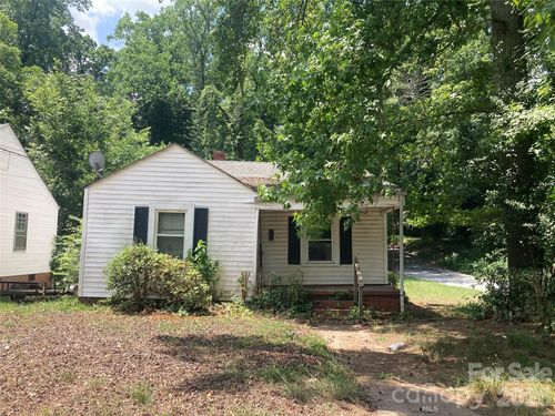 631 Elm St, Salisbury, NC, 28144-6125 | Card Image