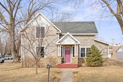 300 1st Ave N, Lester Prairie, MN, 55354-4533 | Card Image