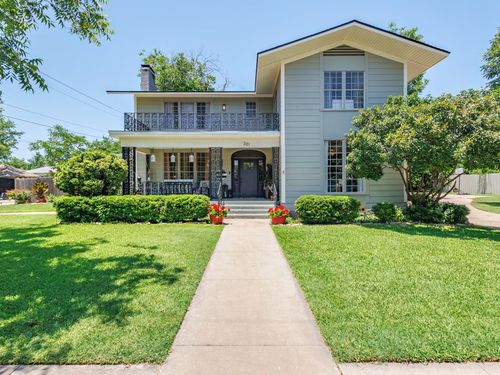 201 N Blanco St, Coleman, TX, 76834-3439 | Card Image