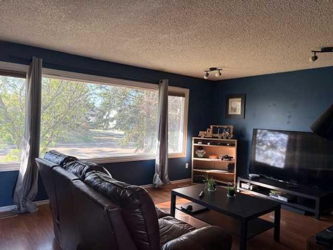 4807 47 St, House other with 5 bedrooms, 3 bathrooms and 6 parking in Hardisty AB | Image 11