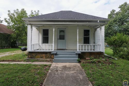 19 Exchange St, Emporia, KS, 66801-3810 | Card Image