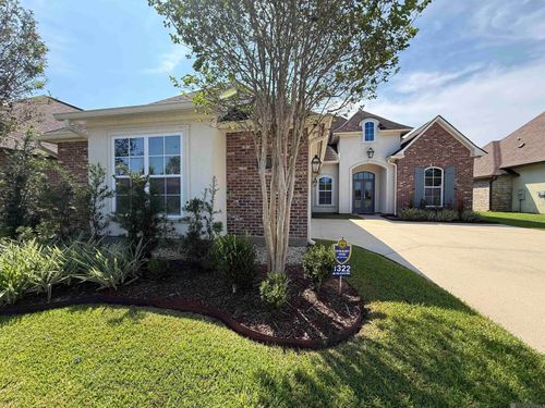 1322 Meadow Grove Ave, Zachary, LA, 70791-5480 | Card Image