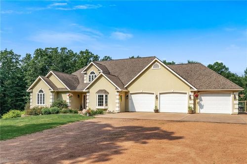 N1520 Hollow Rd, Stanley, WI, 54768-9673 | Card Image