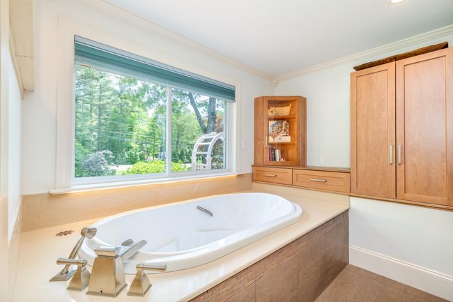 123 Stephen Dr, House other with 5 bedrooms, 4 bathrooms and null parking in Goffstown NH | Image 29