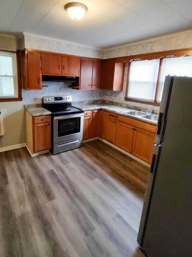 511 E Main St, House other with 3 bedrooms, 3 bathrooms and null parking in Carlisle KY | Image 8