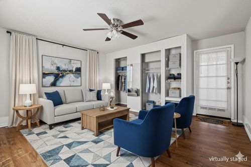 909 W Chestnut St, Denison, TX, 75020-3374 | Card Image