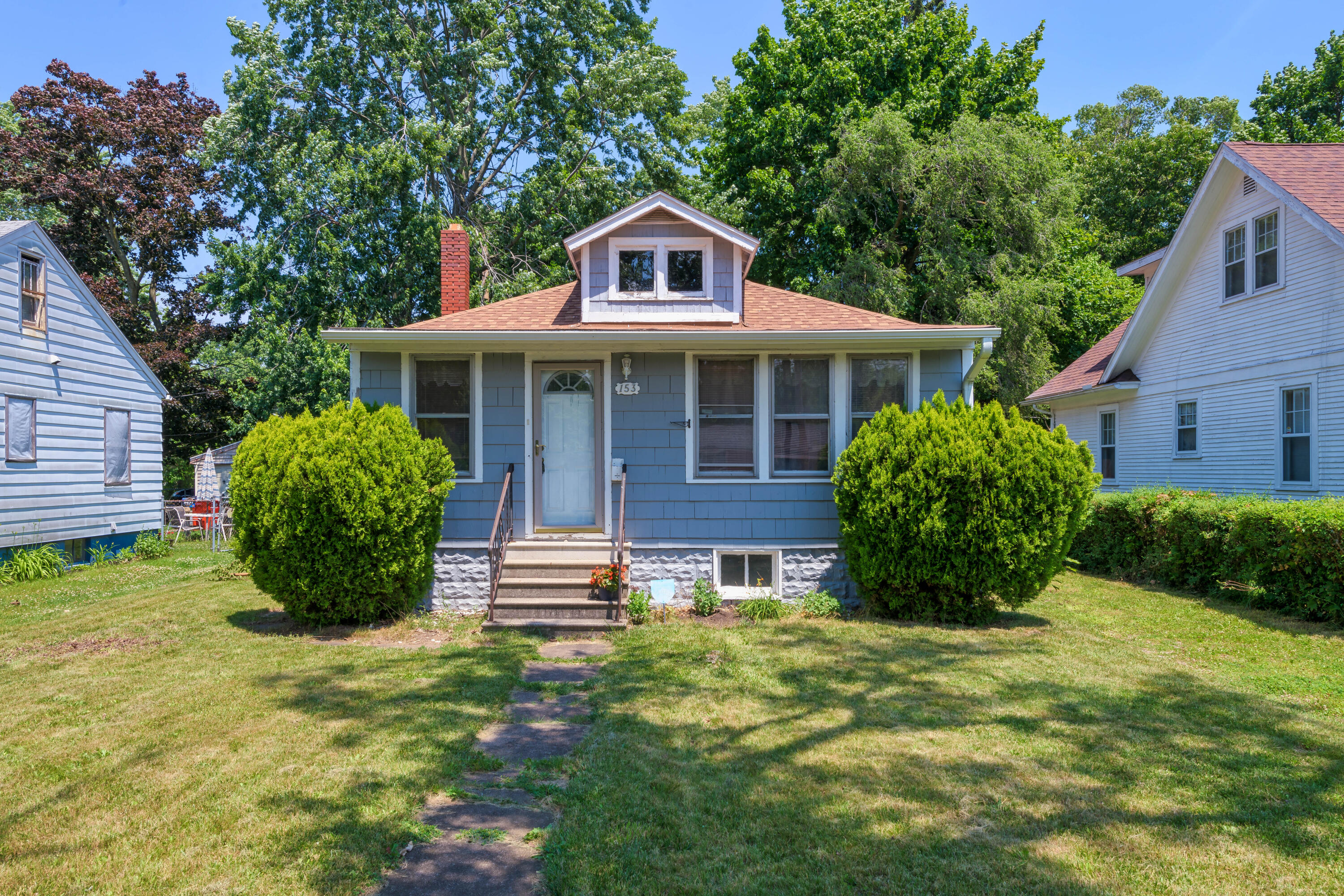 May St, Benton Harbor, MI 49022