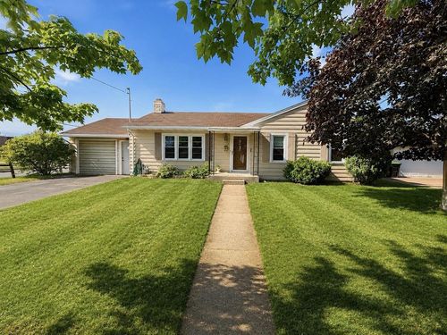 1716 20th Avenue, Menominee, MI, 49858 | Card Image