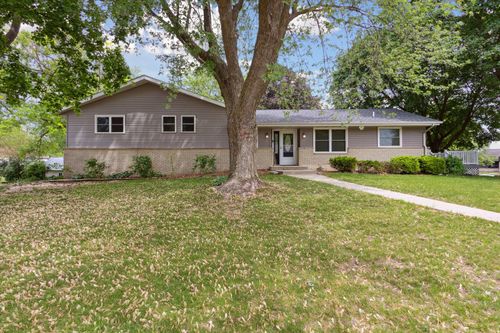 717 S Kennedy St, SHANNON, IL, 61078-9385 | Card Image