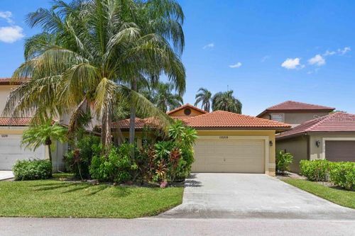 12215 Brisbane Ln, Wellington, FL, 33414-5533 | Card Image