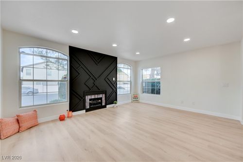 8457 Blazing Sun Ave, Las Vegas, NV, 89129-2196 | Card Image