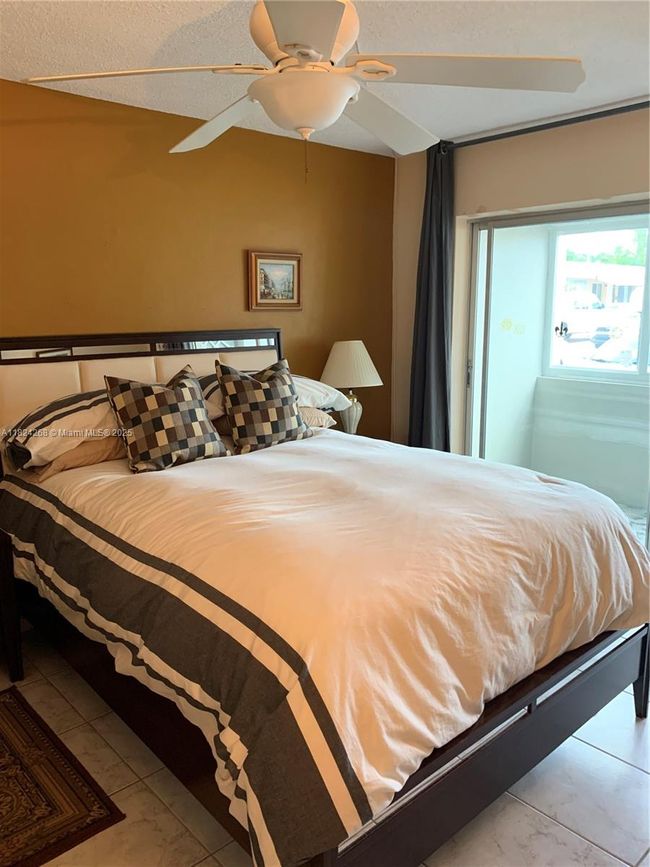 APT-103F - 330 Se 2 Nd St, Condo with 1 bedrooms, 1 bathrooms and null parking in Hallandale Beach FL | Image 12