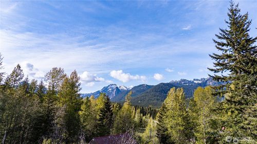 50 E Rampart Dr, Snoqualmie Pass, WA, 98068 | Card Image