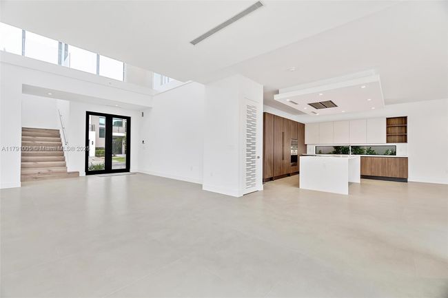 6818 - 6818 Nw 104 Th Ct, House other with 4 bedrooms, 5 bathrooms and null parking in Doral FL | Image 7
