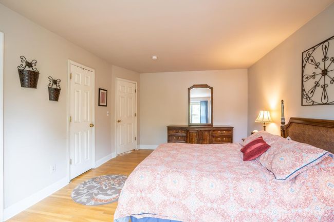 5 Wetherhill Way, House other with 4 bedrooms, 3 bathrooms and null parking in Dayton NJ | Image 22
