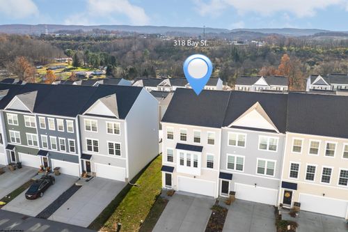 318 Bay St, Morgantown, WV, 26508-1812 | Card Image