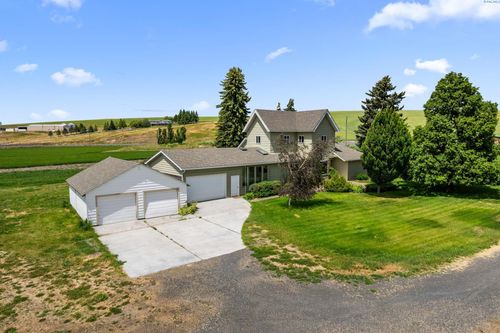 21431 Endicott Rd, Endicott, WA, 99125-9744 | Card Image