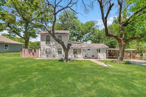 643 E Columbia Dr, Azle, TX, 76020-4107 | Card Image