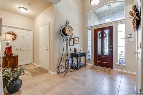 817 Armour Dr, Cibolo, TX, 78108-4319 | Card Image