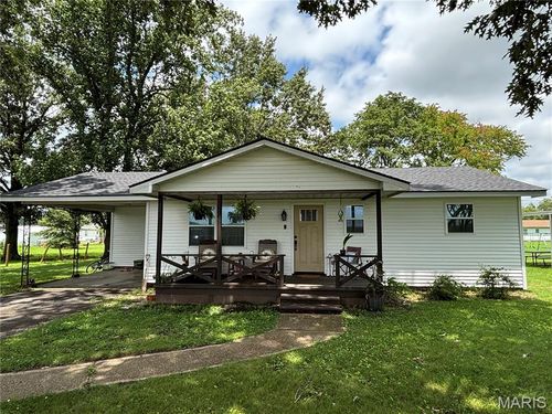709 W Sand Rd, Advance, MO, 63730-8035 | Card Image