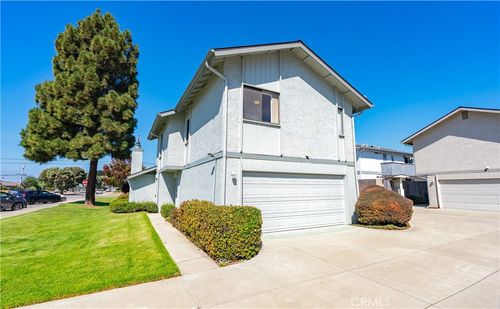 1623 Longbranch Ave, Grover Beach, CA, 93433-2557 | Card Image
