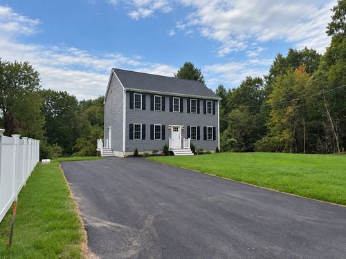 5 Sand St, Middleboro, MA, 02346-2520 | Card Image