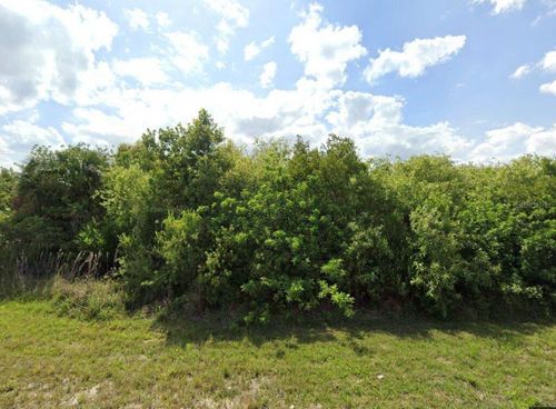 550 Upstate Avenue S, Lehigh Acres, FL, 33974 | Card Image