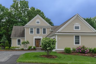 32 - 32 Tryon Farm Road, Condo with 4 bedrooms, 3 bathrooms and null parking in Glastonbury CT | Image 1