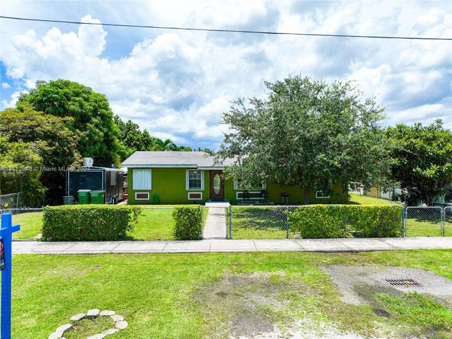 1749 Sw 8th St, House other with 3 bedrooms, 2 bathrooms and null parking in Homestead FL | Image 34