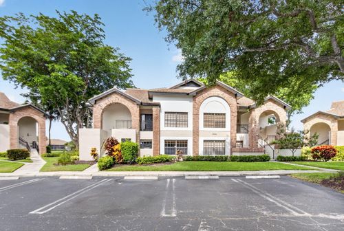 102-8065 Aberdeen Dr, Boynton Beach, FL, 33472-2970 | Card Image