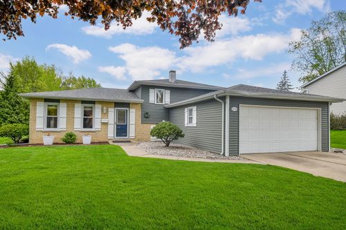 1174 Kent Ct, Wheaton, IL, 60189-8507 | Card Image