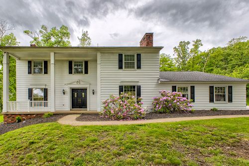 3222 Ridgeway Rd, Greensburg, PA, 15601-3819 | Card Image