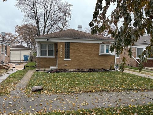 12613 S Bishop St, Calumet Park, IL, 60827-6023 | Card Image