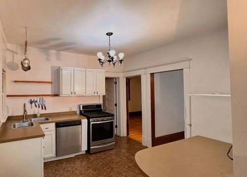 1253 Ashland Ave, Saint Paul, MN, 55104-6795 | Card Image