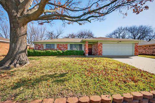 3213 Bordeaux St, Sherman, TX, 75090-1752 | Card Image