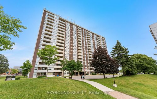 1009-66 Falby Crt, Ajax, ON, L1S3L2 | Card Image