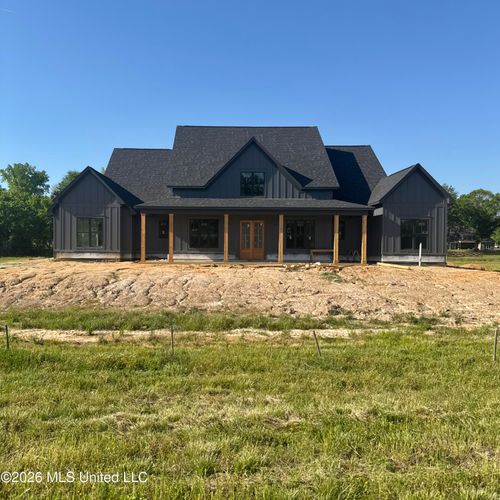 13654 Louise Cv, Byhalia, MS, 38611-7384 | Card Image