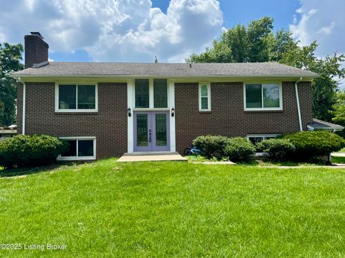 9218 Axminster Dr, Louisville, KY, 40299-1740 | Card Image