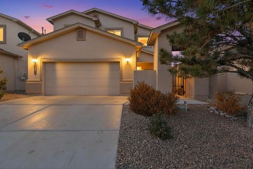 8909 Eagle Hills Dr Nw, Albuquerque, NM, 87114-6402 | Card Image