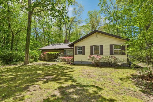 54 Cedar St, Brookhaven, NY, 11719-9678 | Card Image