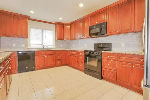 20 Franklin Ave, Wallington, NJ, 07057 | Card Image