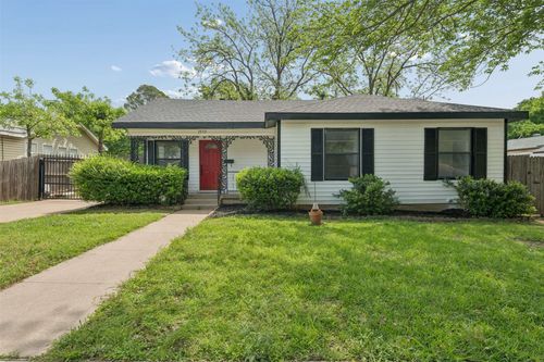 2839 Handley Dr, Fort Worth, TX, 76112-6726 | Card Image