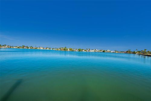 16101 Redington Dr, REDINGTON BEACH, FL, 33708-1664 | Card Image