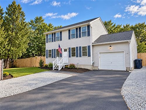 4 Cooke Place, Warwick, RI, 02888 | Card Image