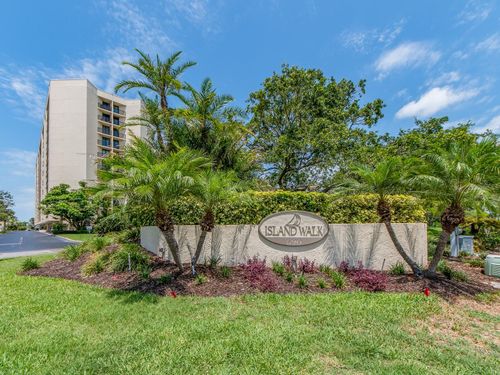 1011-690 Island Way, CLEARWATER BEACH, FL, 33767-1929 | Card Image