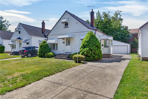 23660 Colbourne Rd, Euclid, OH, 44123-2426 | Card Image
