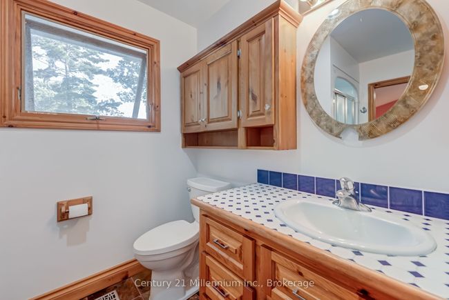 8 Willow Dr, House other with 5 bedrooms, 4 bathrooms and 3 parking in Tiny ON | Image 15