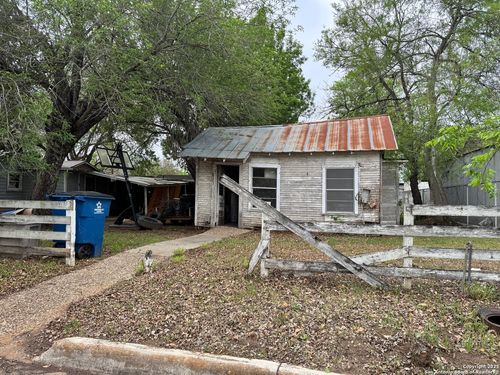 737 Avenue F, Poteet, TX, 78065 | Card Image