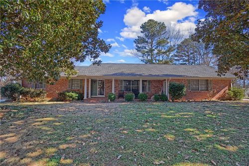 235 Cumberland Ave, Russellville, AR, 72801-4661 | Card Image