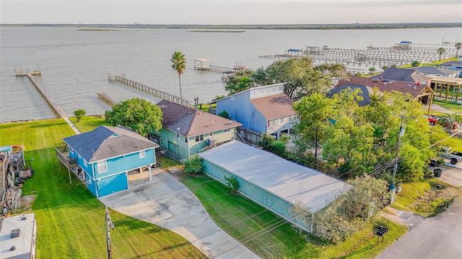 1437 John St, House other with 2 bedrooms, 3 bathrooms and null parking in San Leon TX | Image 9